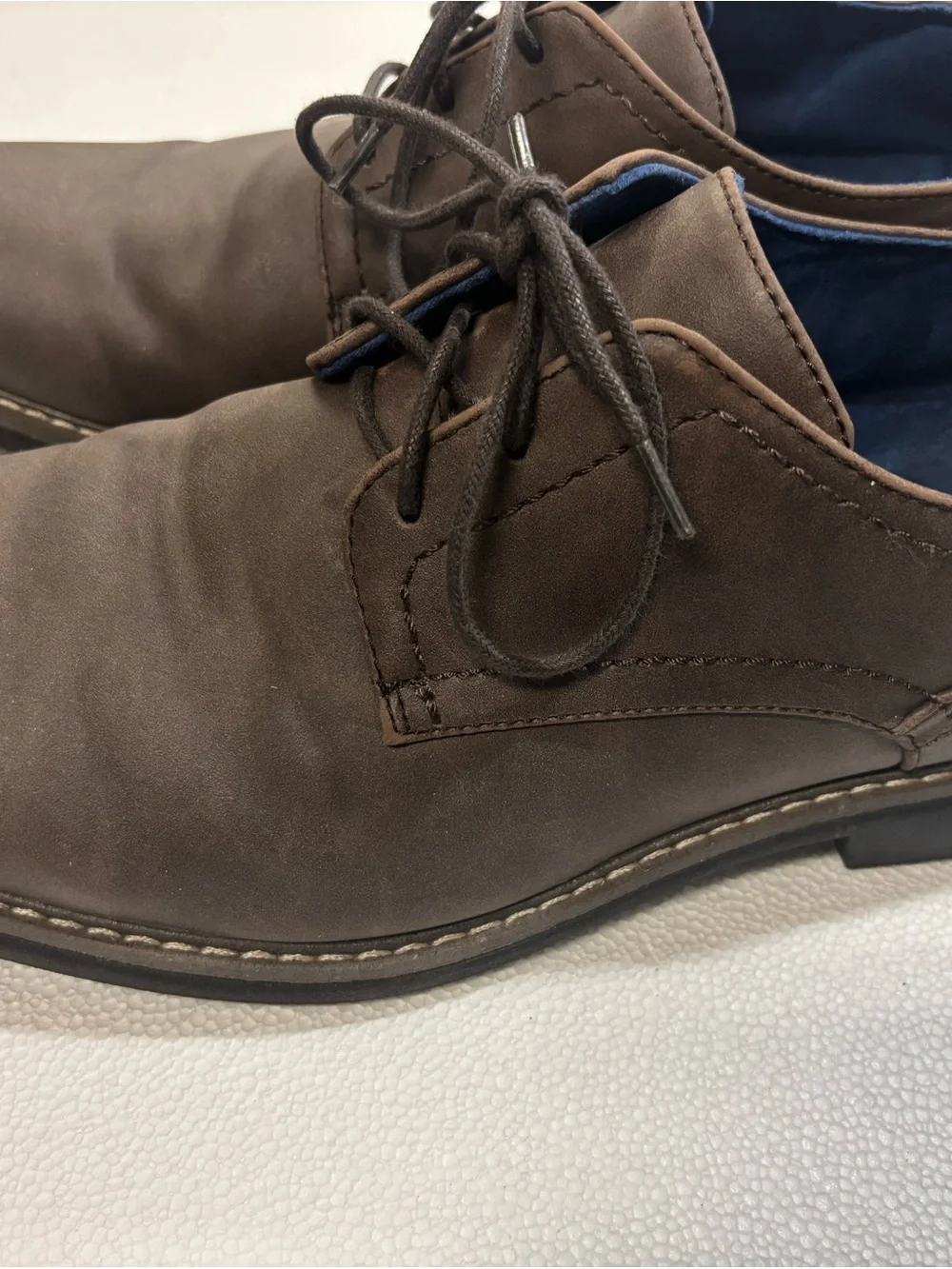 Classic Brown Derby Lace-Up Shoes for Men Size 10.5